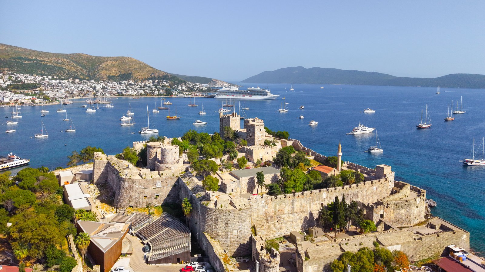 Bodrum marina and yachts