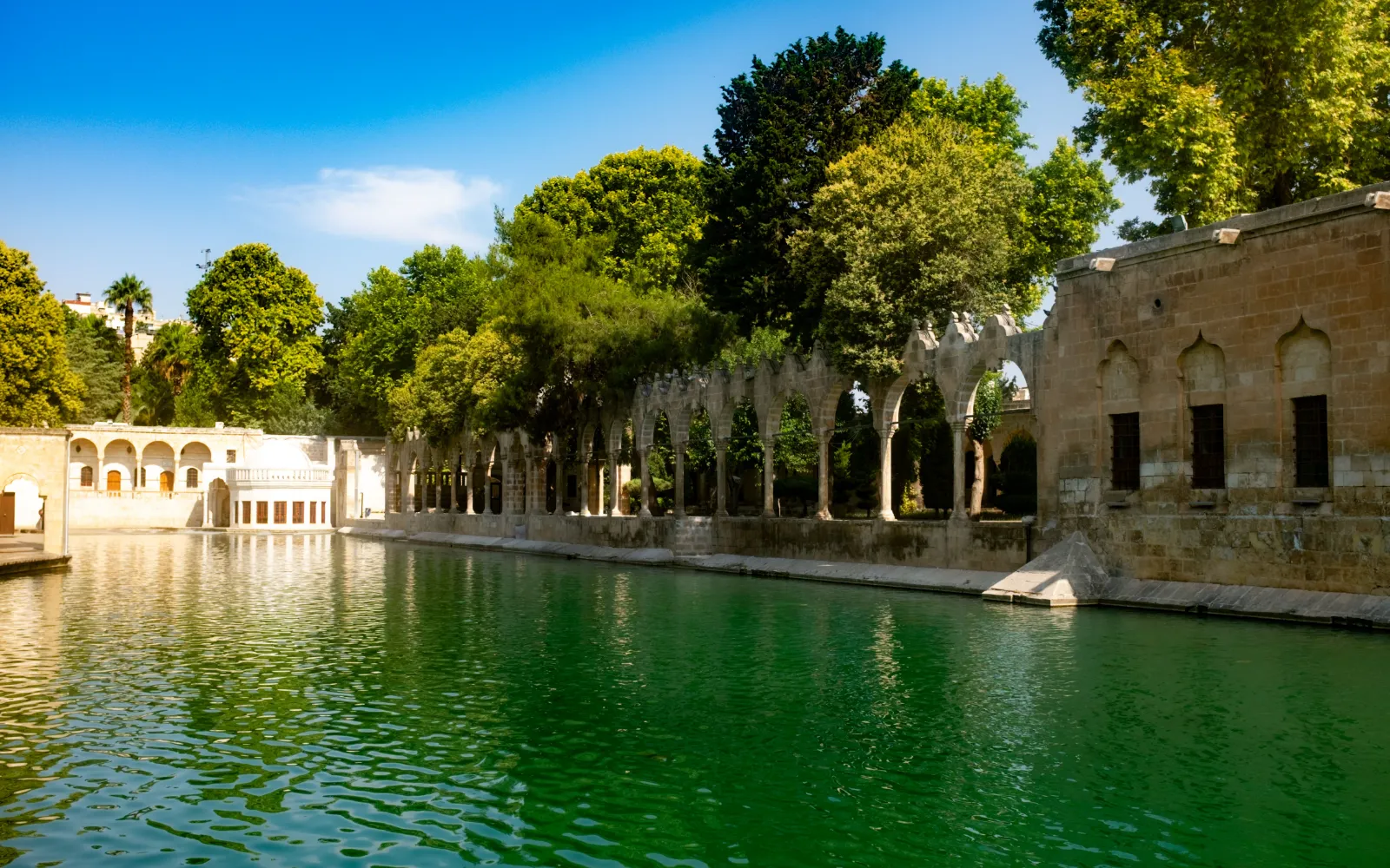 Sanliurfa Old City, Balikligol and Bazaar Tour — a popular private tour in Nemrut & Göbeklitepe by Allway Tour